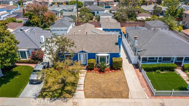 8460 Truxton Avenue, Los Angeles CA: https://media.crmls.org/medias/ff92080b-be61-4d79-a1bc-2188dcc83483.jpg