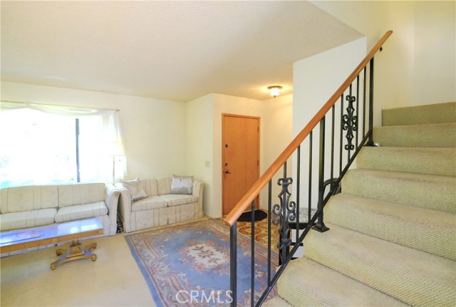 Detail Gallery Image 11 of 26 For 5132 Aspen, Montclair,  CA 91763 - 3 Beds | 3 Baths