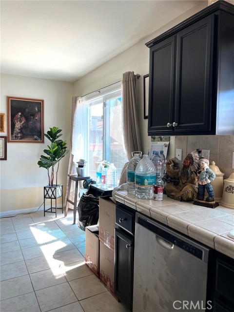 2127 Tule River Avenue, Corcoran CA: https://media.crmls.org/medias/ff92d750-2066-4420-ba6f-595a65941f51.jpg