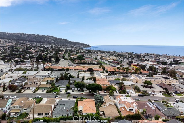 Short walk to Riviera Village