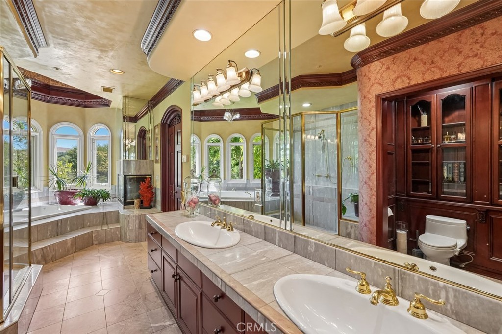 https://media.crmls.org/medias/ff93926a-518e-4fd5-9e54-cc55a9c50fab.jpg?preset=X-Large