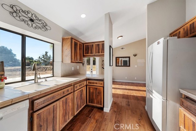 Detail Gallery Image 14 of 42 For 772 Crystal Way, Nipomo,  CA 93444 - 3 Beds | 2 Baths