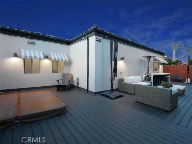 Privacy for night time relaxing on rear deck with spa