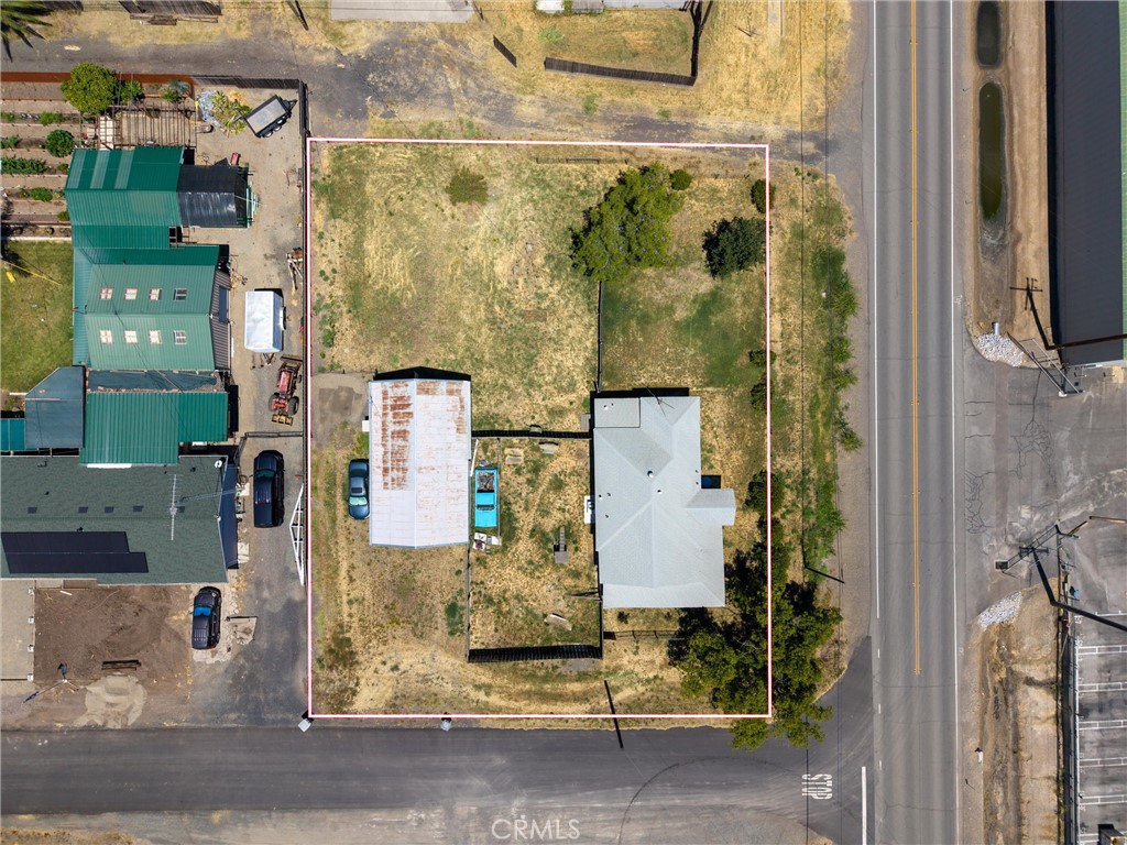 https://media.crmls.org/medias/ff947286-0e80-4062-8f7e-073b1709fe1d.jpg?preset=X-Large