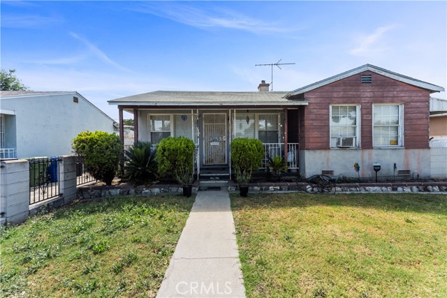 10443 E Zamora Avenue, Los Angeles CA: https://media.crmls.org/medias/ff951ca7-d4c3-4e97-8242-57b023f4757f.jpg