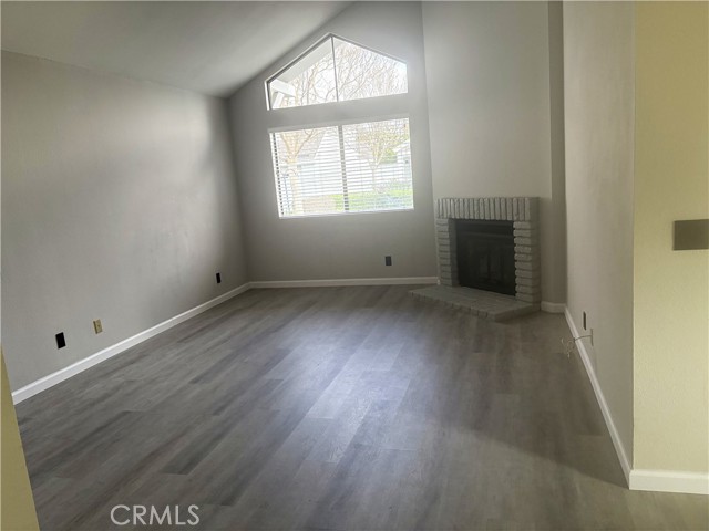 Detail Gallery Image 6 of 18 For 16 Amberleaf, Irvine,  CA 92614 - 2 Beds | 2 Baths