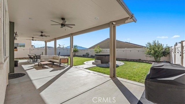 Detail Gallery Image 29 of 44 For 1417 Galaxy Dr, Beaumont,  CA 92223 - 4 Beds | 3 Baths