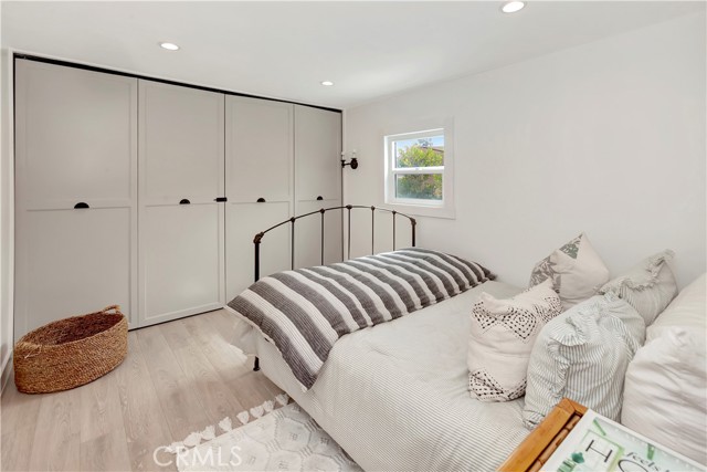 Detail Gallery Image 15 of 34 For 265 Mayflower, Newport Beach,  CA 92660 - 2 Beds | 2 Baths