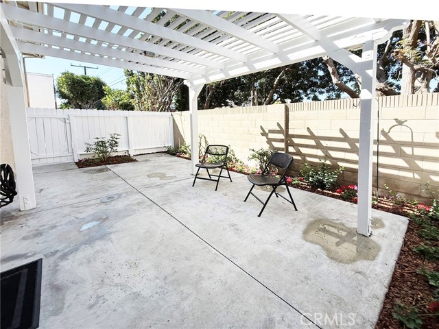 Detail Gallery Image 29 of 37 For 18301 Patterson Lane #3,  Huntington Beach,  CA 92646 - 2 Beds | 1/1 Baths