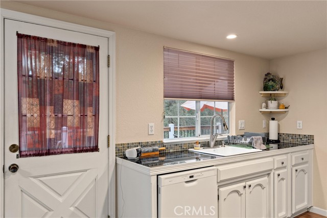 Detail Gallery Image 27 of 75 For 6004 Timber Ridge Dr, Magalia,  CA 95954 - 3 Beds | 2/1 Baths