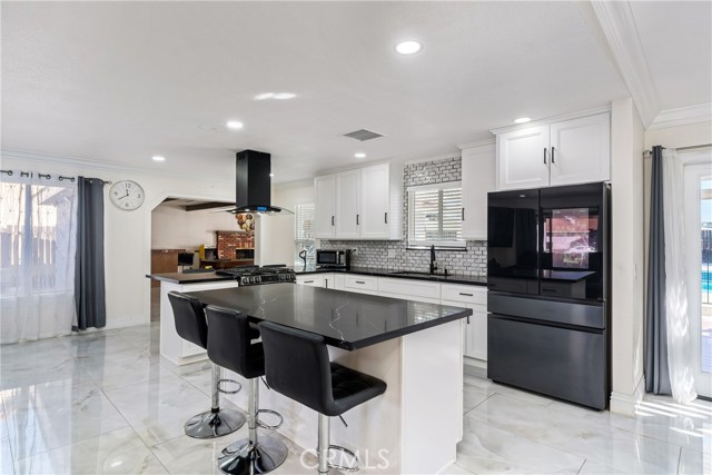 Detail Gallery Image 8 of 38 For 2649 28th, Highland,  CA 92346 - 4 Beds | 2 Baths