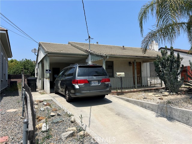 316 W Lugonia Avenue, Redlands CA: https://media.crmls.org/medias/ff99ba0d-b858-4710-a3b4-16f8d45b67b6.jpg