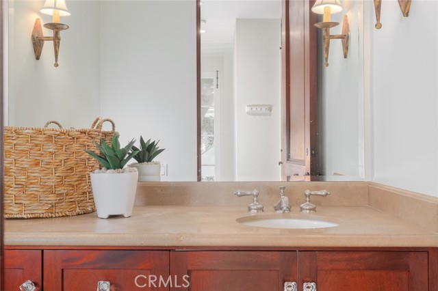 126 Via Koron, Newport Beach CA: https://media.crmls.org/medias/ff99dc2e-0cbc-4649-83e4-44ccfbff8624.jpg