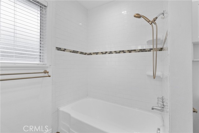 Detail Gallery Image 17 of 24 For 23251 Hamlin St, West Hills,  CA 91307 - 4 Beds | 2 Baths