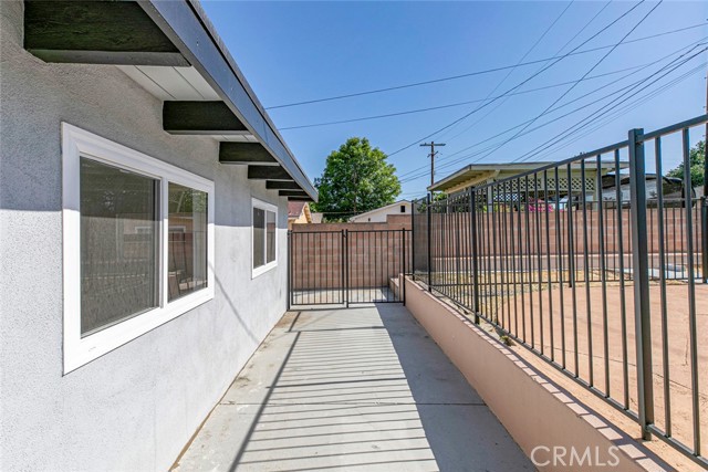 Detail Gallery Image 35 of 44 For 11127 Monogram Ave, Granada Hills,  CA 91344 - 3 Beds | 2 Baths