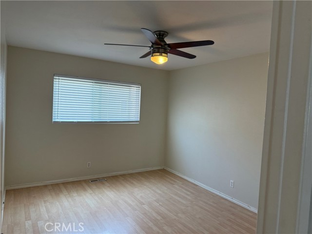 514 .5 Marigold Ave, Corona del Mar CA: https://media.crmls.org/medias/ff9aee9b-6c5f-444a-b51f-bda1c0c1bf82.jpg