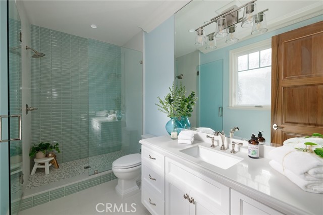 Full Bath with Luxurious Designer Fixtures and Finishes