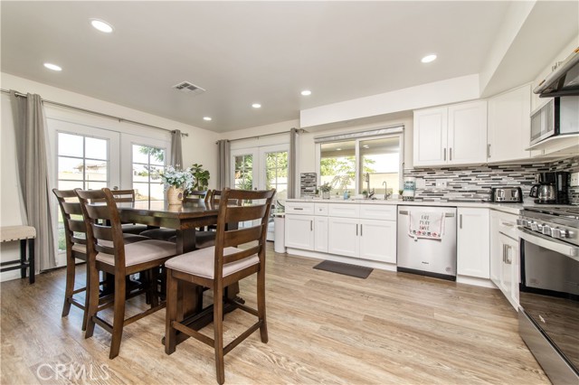 Detail Gallery Image 7 of 30 For 649 Heather, Placentia,  CA 92870 - 4 Beds | 3 Baths