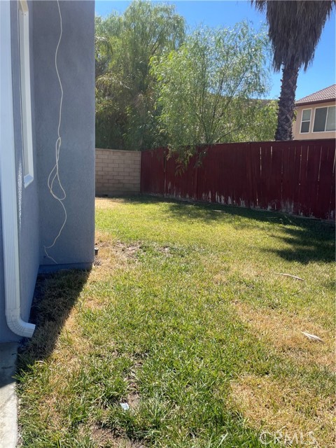 Detail Gallery Image 6 of 20 For 28195 Juniper Tree Ln, Menifee,  CA 92585 - 6 Beds | 3/1 Baths