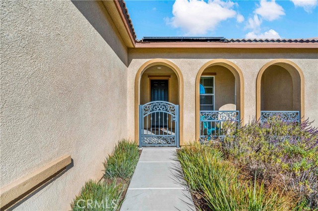 Detail Gallery Image 4 of 42 For 546 Farmstead St, Hemet,  CA 92543 - 3 Beds | 2 Baths