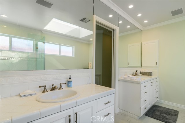 Detail Gallery Image 19 of 28 For 331 E Bay Front, Newport Beach,  CA 92662 - 3 Beds | 3 Baths
