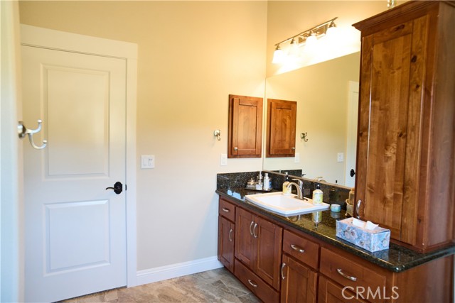 Detail Gallery Image 42 of 73 For 869 Whispering Winds Ln. Ln, Chico,  CA 95928 - 4 Beds | 3/1 Baths