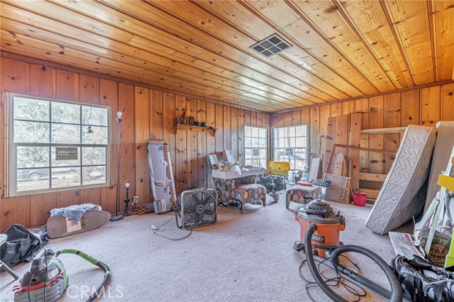 Detail Gallery Image 5 of 29 For 33600 172nd, Llano,  CA 93544 - 3 Beds | 3 Baths