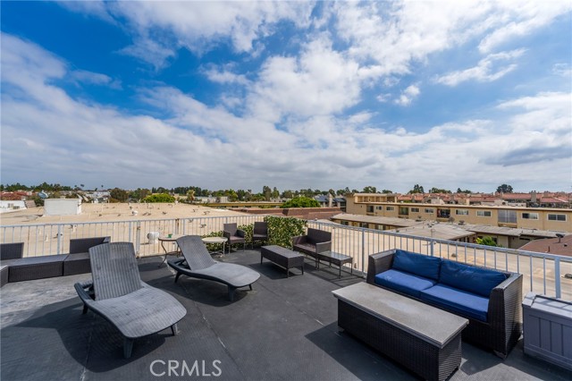 Detail Gallery Image 25 of 34 For 8710 Delgany #3,  Playa Del Rey,  CA 90293 - 1 Beds | 1/1 Baths
