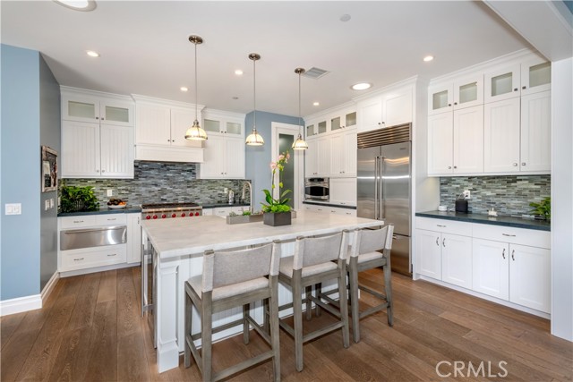 2905 Broad St, Newport Beach CA: https://media.crmls.org/medias/ff9e1a37-f379-40b9-bf59-fc4cab978c2b.jpg