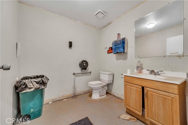 Image 12 of 27 For 19901 Neuralia Road