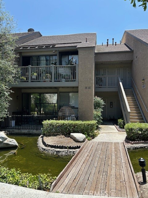 10591 Lakeside DR Unit: 200