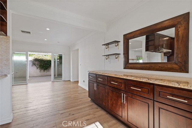 Detail Gallery Image 11 of 62 For 10215 Casaba, Chatsworth,  CA 91311 - 5 Beds | 3/1 Baths