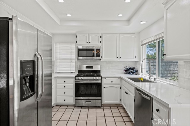 26308 Marsala Drive, Valencia CA: https://media.crmls.org/medias/ffa0b06f-6afa-4185-ba26-ce5c847240b3.jpg