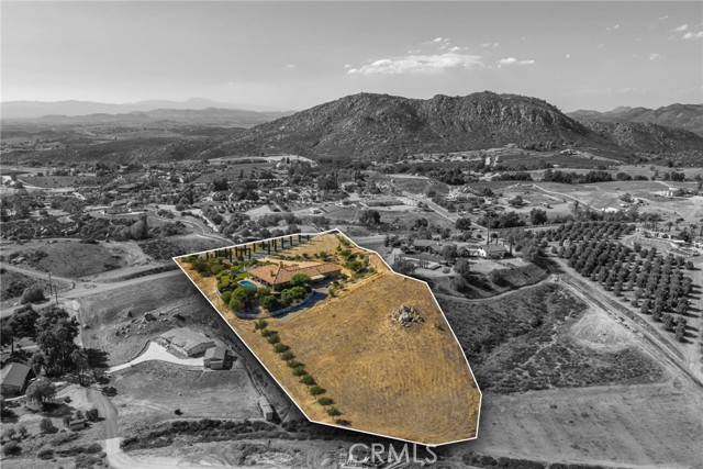 38450 Mesa Road, Temecula CA: https://media.crmls.org/medias/ffa0f067-3387-475e-bbf8-87bbc4f6d245.jpg