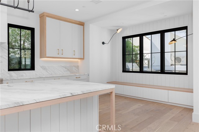 577 36th Street, Manhattan Beach, California 90266, 5 Bedrooms Bedrooms, ,5 BathroomsBathrooms,Residential,Sold,36th,SB21113889