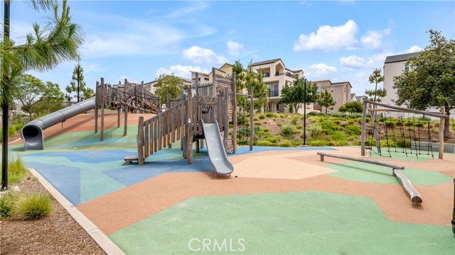 Detail Gallery Image 50 of 70 For 138 Yugen, Irvine,  CA 92618 - 4 Beds | 3/1 Baths