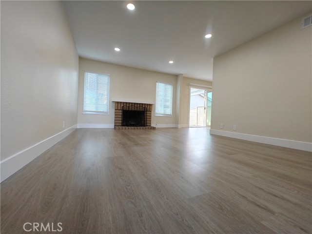 Detail Gallery Image 4 of 31 For 4 Brookmont, Irvine,  CA 92604 - 3 Beds | 2/1 Baths