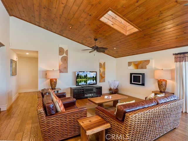 Detail Gallery Image 24 of 62 For 44665 La Cruz Dr, Temecula,  CA 92590 - 3 Beds | 3 Baths