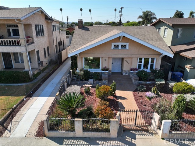 Detail Gallery Image 5 of 50 For 3959 Denker Ave, Los Angeles,  CA 90062 - 3 Beds | 2 Baths