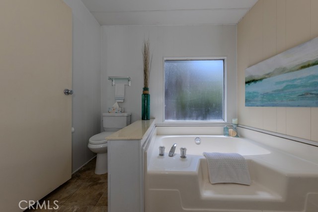 2851 Rolling Hills Drive, Fullerton CA: https://media.crmls.org/medias/ffa2d9d5-aa97-4a0b-9cfa-ef5542efff42.jpg