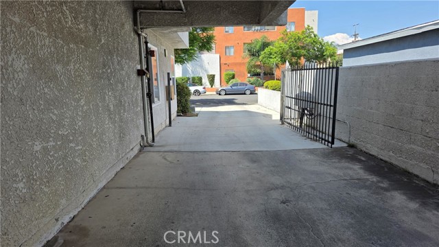 Detail Gallery Image 4 of 21 For 1040 W 165th Pl., Gardena,  CA 90247 - – Beds | – Baths