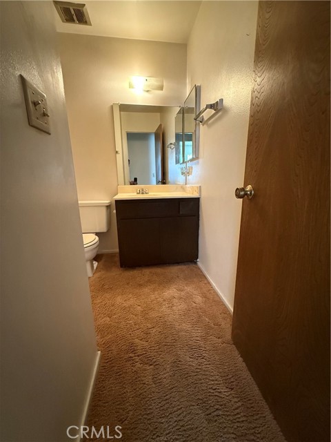 72400 El Paseo Drive, 29 Palms CA: https://media.crmls.org/medias/ffa31f67-6dc3-4418-96f8-6c0bfc03982a.jpg