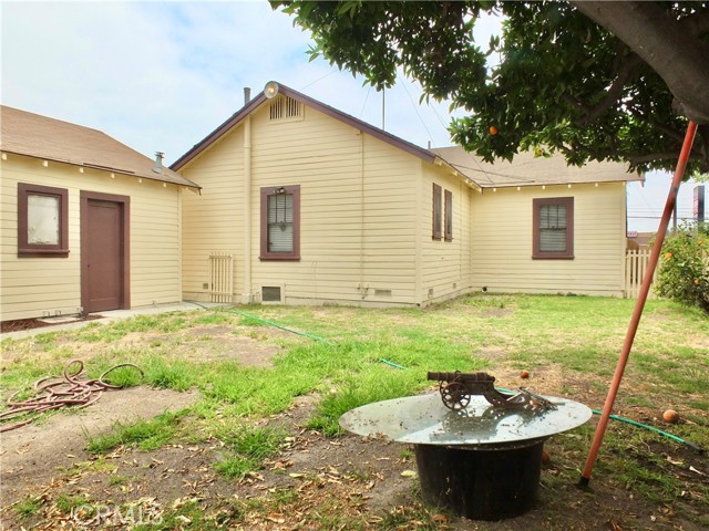 10505 Artesia Blvd., Bellflower CA: https://media.crmls.org/medias/ffa32233-ce69-4b8a-a5a1-e31985c38227.jpg
