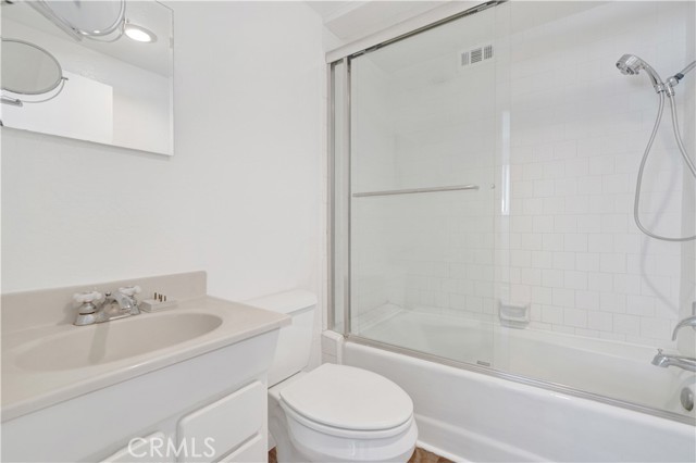 Detail Gallery Image 10 of 31 For 907 E Balboa Bld, Newport Beach,  CA 92661 - – Beds | – Baths