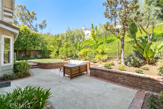 17 Silver Crescent, Irvine CA: https://media.crmls.org/medias/ffa3aa21-4842-44d9-99c7-f3d02d7a8e26.jpg