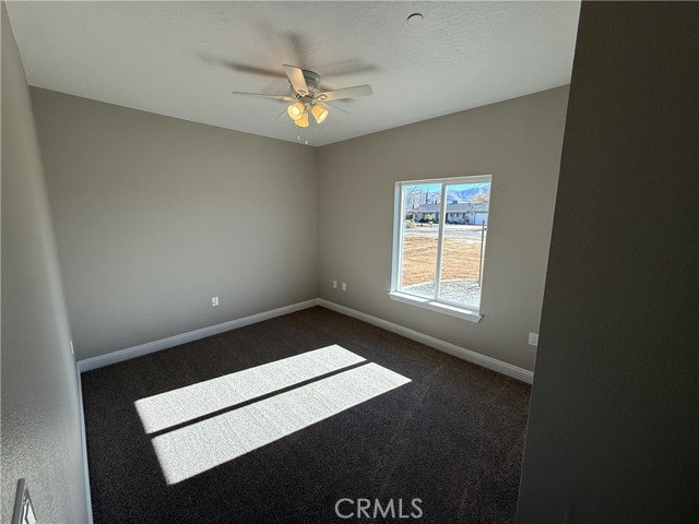 Detail Gallery Image 10 of 18 For 11182 Caribou Ave, Apple Valley,  CA 92307 - 4 Beds | 2 Baths