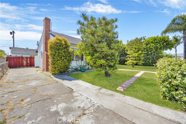 7937 Vantage Avenue, North Hollywood CA: https://media.crmls.org/medias/ffa409f2-327b-4bd9-9e3a-97d74f18542c.jpg