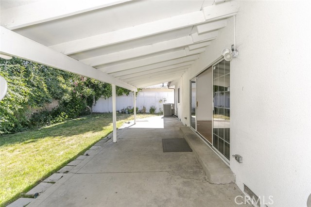 Detail Gallery Image 29 of 33 For 13727 Leadwell St, Van Nuys,  CA 91405 - 3 Beds | 1/1 Baths