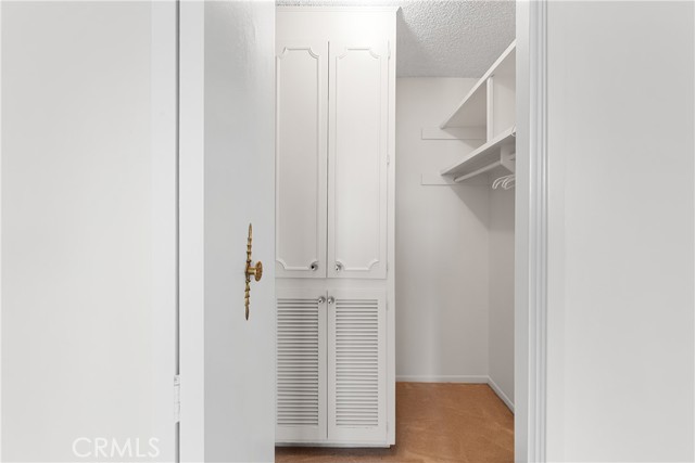 5330 Lindley Avenue, Encino CA: https://media.crmls.org/medias/ffa44faa-c645-4f4f-8732-e9e22b21a063.jpg