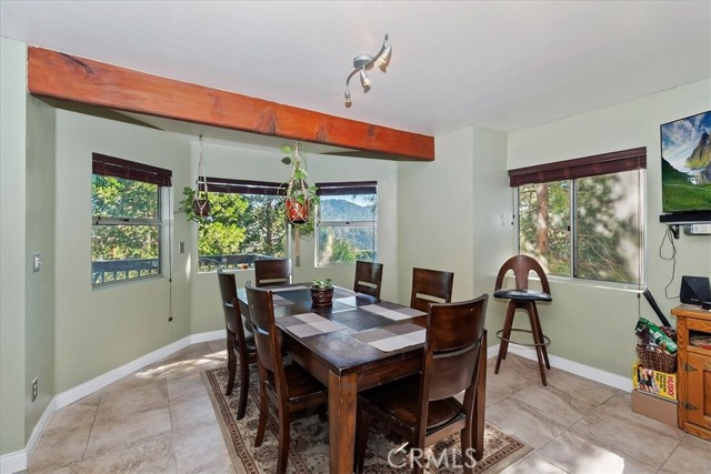 Detail Gallery Image 6 of 35 For 24607 Altdorf Dr, Crestline,  CA 92325 - 3 Beds | 2 Baths